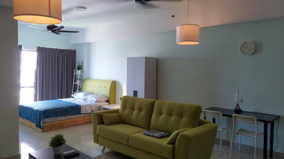 Cozy Studio Unit,Cyberjaya,Wifi, Netflix,Free Parking Exterior foto